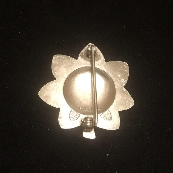 Vintage WW2 Sterling Officer pin - Picture 4 of 4